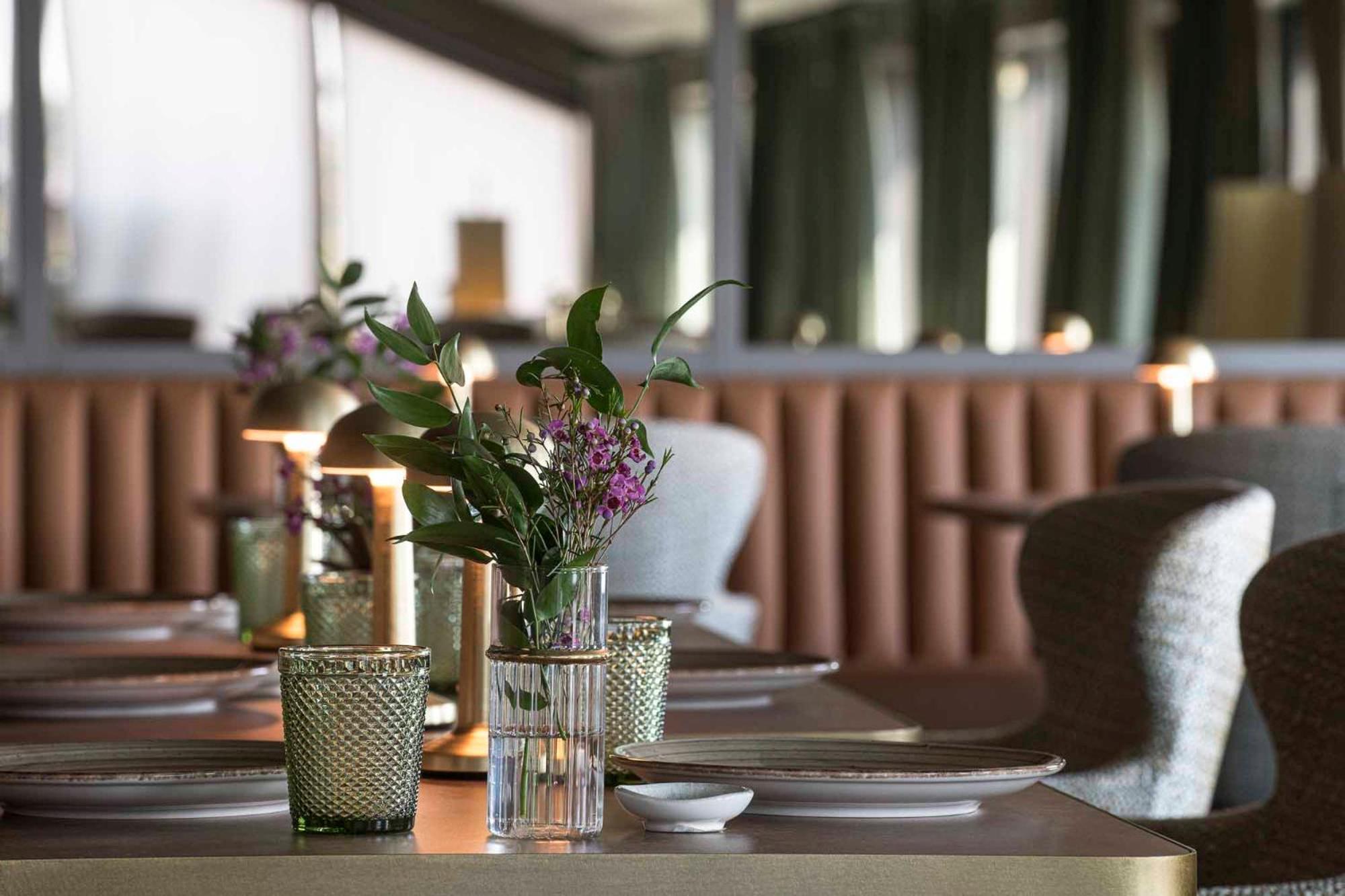Columbus Urban Resort Флоренція Екстер'єр фото Interior of the restaurant