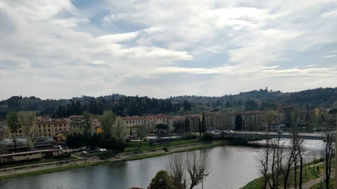 Columbus Urban Resort Флоренція Екстер'єр фото The Arno at San Miniato al Monte